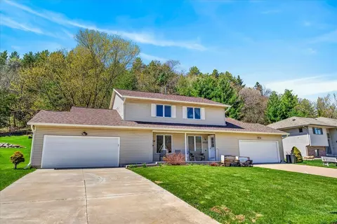 2037-2039 Continental Ln, Cross Plains, WI 53528