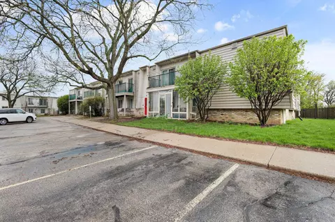 2434 Independence Ln #108, Madison, WI 53704