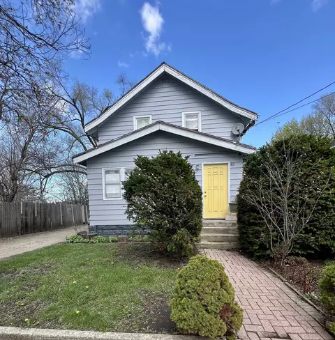 933 Harvey St, Beloit, WI 53511