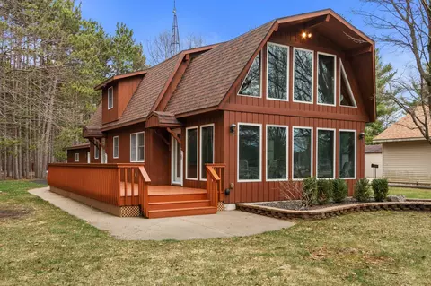 885 Plymouth Ct, Nekoosa, WI 54457