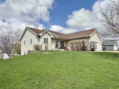 702 East St, Clinton, WI 53525