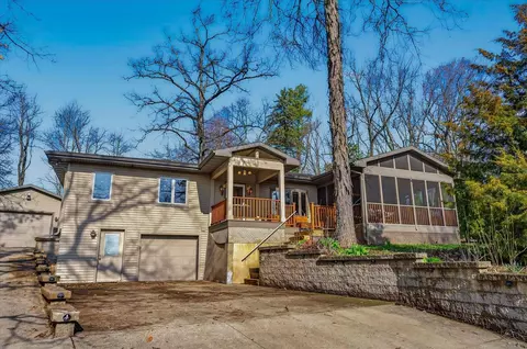 6097 Hellenbrand Rd, Waunakee, WI 53597