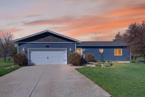 688 Bliven Rd, Edgerton, WI 53534