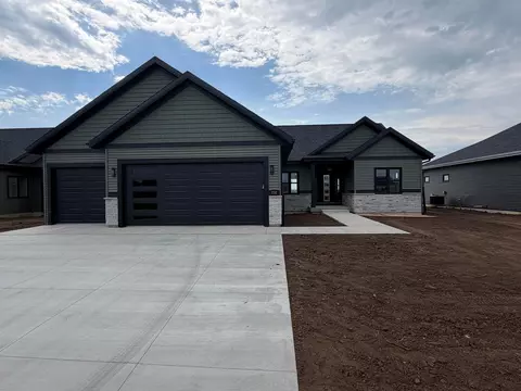 232 Falcon Ct, Sauk City, WI 53583