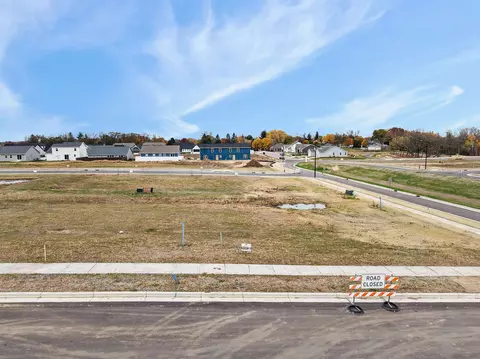 316 Dahlia Dr, Stoughton, WI 53589