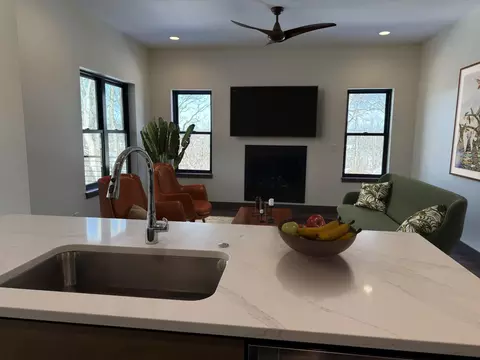 214 Whitetail Ln #6, Deerfield, WI 53531