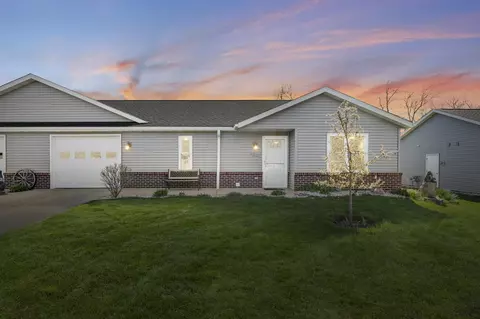 532 Plum Tree Dr, Evansville, WI 53536