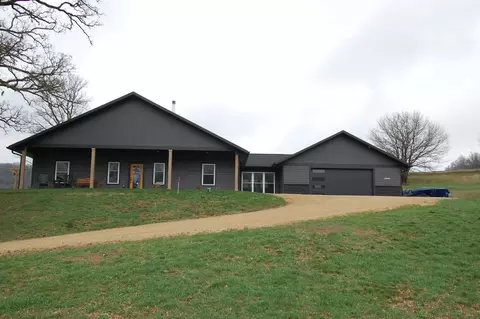 24800 Morris Valley Rd, Richland Center, WI 53581