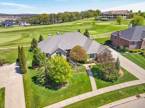 1053 Winged Foot Dr, Oregon, WI 53575