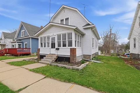 338 N Ludington St, Columbus, WI 53925