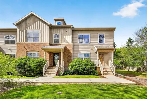 2896 S Seminole Hwy #7, Fitchburg, WI 53711