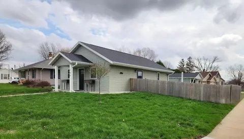 285 Camp St, Platteville, WI 53818