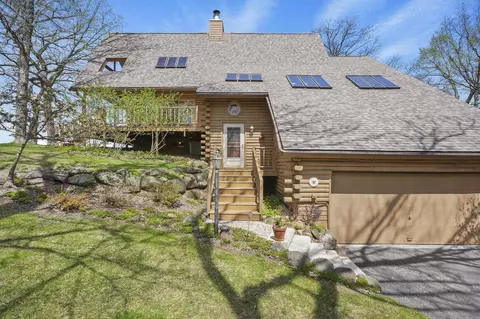 6421 Woodland Trl, Dane, WI 53529