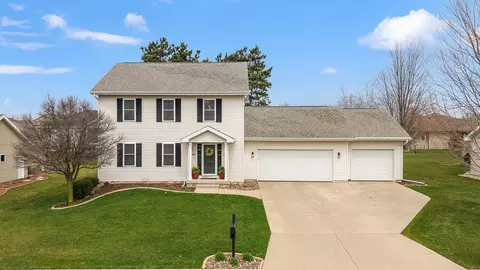 2028 Sandhill Dr, Prairie Du Sac, WI 53578