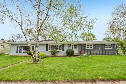 4614 Hamlet Pl, Madison, WI 53714