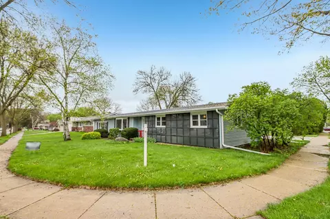 4614 Hamlet Pl, Madison, WI 53714