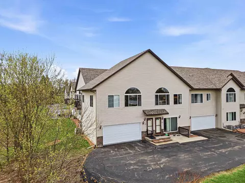 730 Cherokee Path, Lake Mills, WI 53551