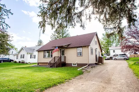 405 Oak St, Blanchardville, WI 53516