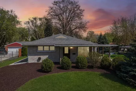 4610 Schofield St, Monona, WI 53716