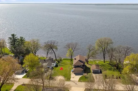 n1017 Vinnie Haha Road, Fort Atkinson, WI 53538