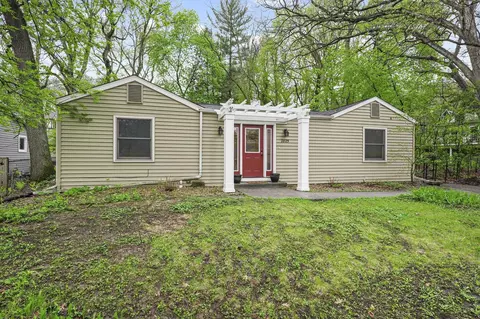 2825 Regent St, Madison, WI 53705