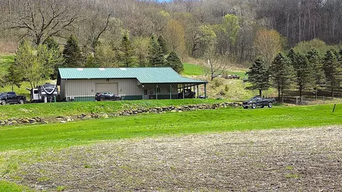s10740 Bear Valley Road, Lone Rock, WI 53556