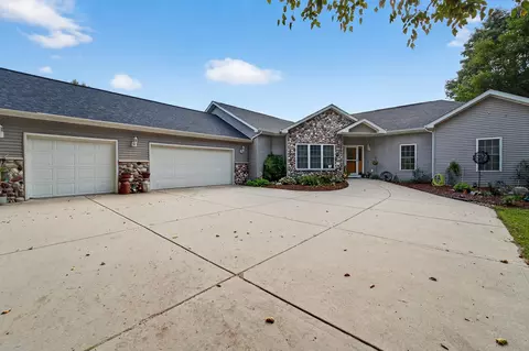 w2691 Zurfluh Road, Albany, WI 53502