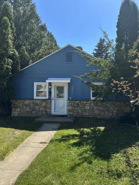 2937 Barlow St, Madison, WI 53705