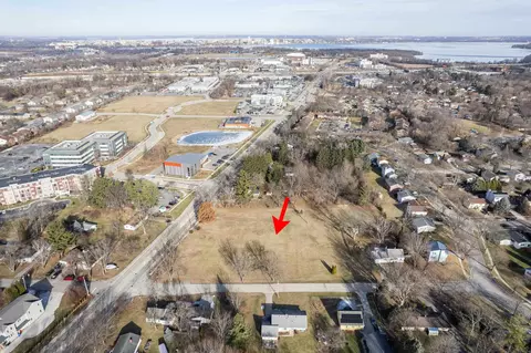 2735 Rimrock Rd, Fitchburg, WI 53713