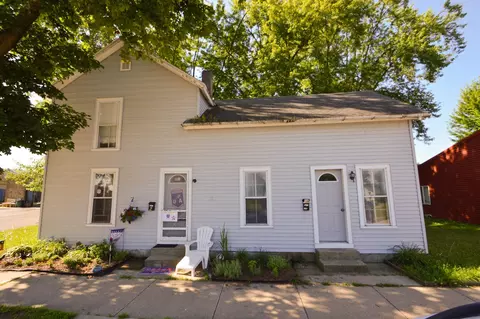 208 W Oak St, Boscobel, WI 53805