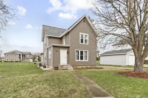 223 Hubbell St, Marshall, WI 53559