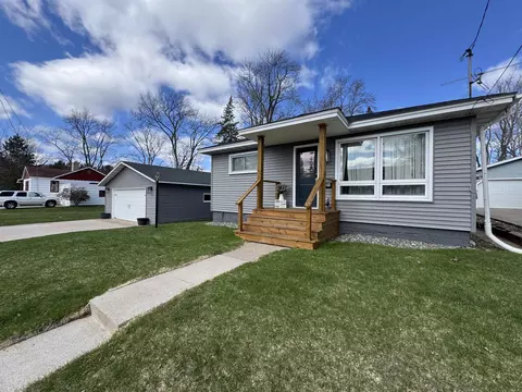 332 Marshall St, Rhinelander, WI 54501