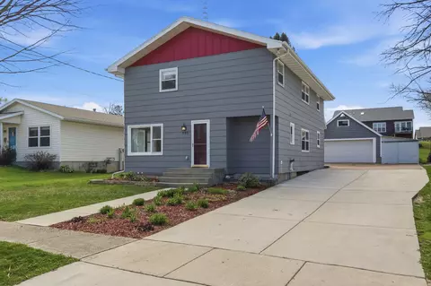 325 W Chicago St, Stoughton, WI 53589