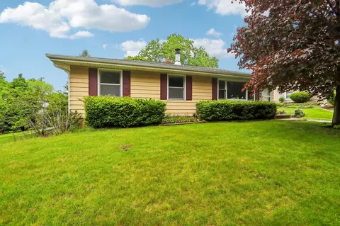 5006 Violet Ln, Madison, WI 53714