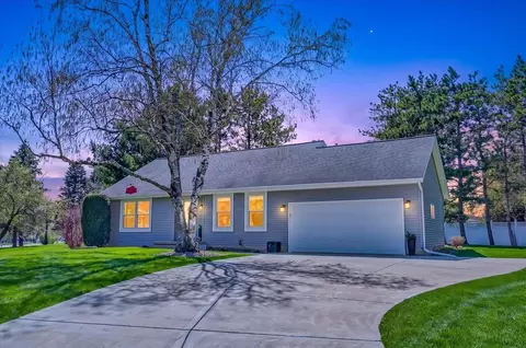 2111 Montana Ave, Sun Prairie, WI 53590
