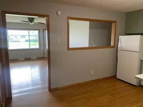 Living - 2950 S Iris Dr, Beloit, WI 53511 photo 2 of 2