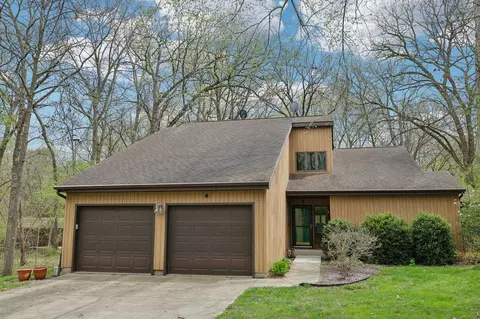 422 Game Ridge Trl, Oregon, WI 53575