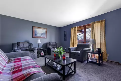 Living - 621 E Holly Rd, Beloit, WI 53511 photo 1 of 4