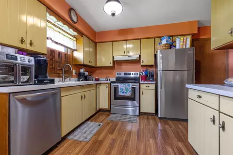Kitchen - 621 E Holly Rd, Beloit, WI 53511 photo 1 of 2