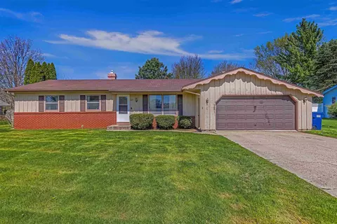 621 E Holly Rd, Beloit, WI 53511