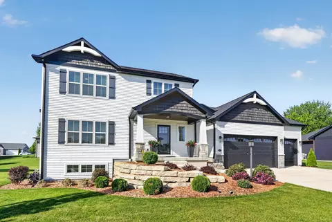 1925 Grieg Dr, Mount Horeb, WI 53572