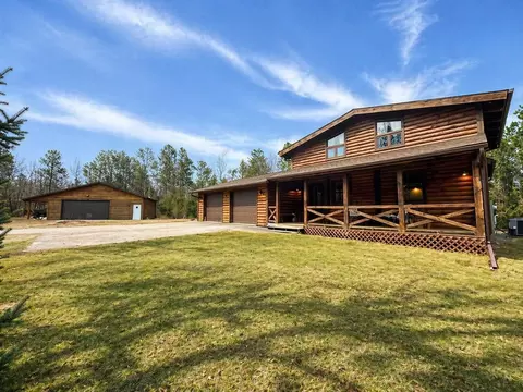 29558 Whispering Pines Rd, Lone Rock, WI 53556