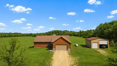 3622 13th Ave, Wisconsin Dells, WI 53965