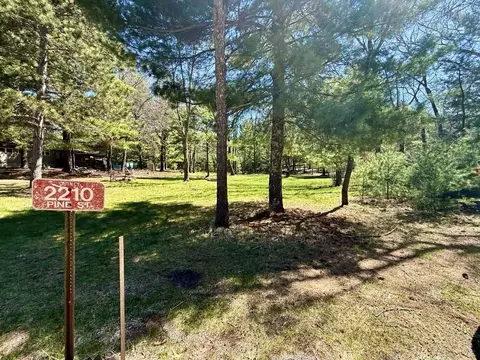 2210 Pine St, Friendship, WI 53934
