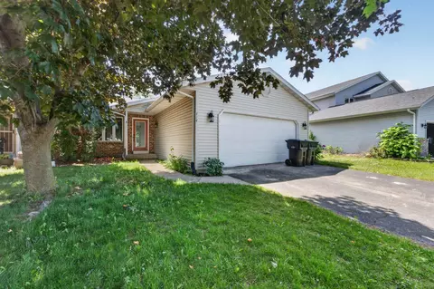 414 Meadow Oak Trl, Deforest, WI 53532
