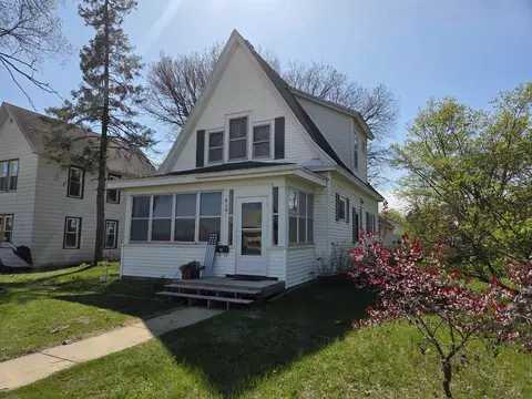 419 N Wisconsin Ave, Muscoda, WI 53573