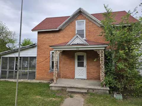 312 N Elm St, Endeavor, WI 53930