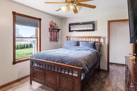 Bedroom - n7031 County Road E, Ripon, WI 54971 photo 2 of 5