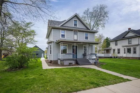 229 Washington St, Sauk City, WI 53583