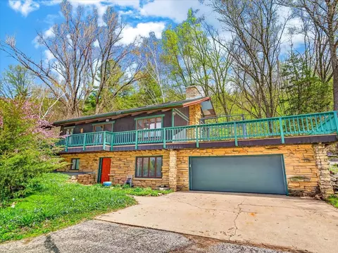 26 Appleby Cir, Mazomanie, WI 53560